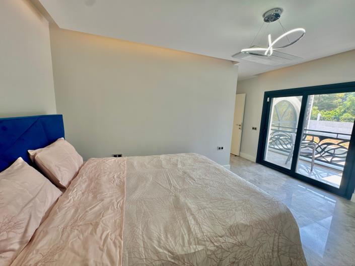 Image No.32-4 Bed Villa for sale