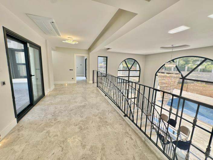 Image No.34-4 Bed Villa for sale