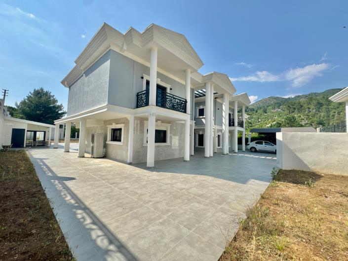 Image No.35-4 Bed Villa for sale