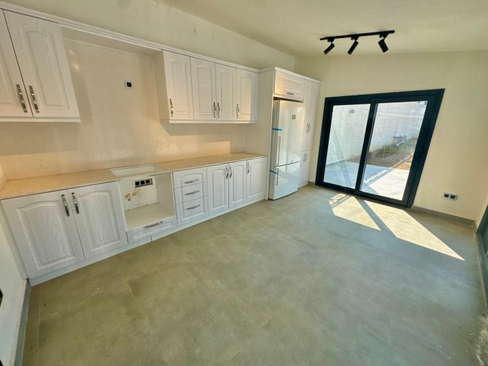 Image No.37-4 Bed Villa for sale