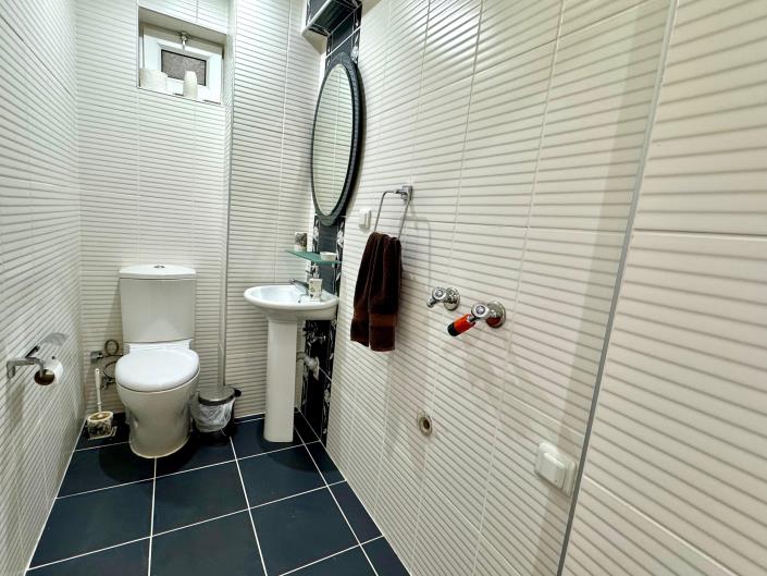 Image No.11-4 Bed Apartment for sale