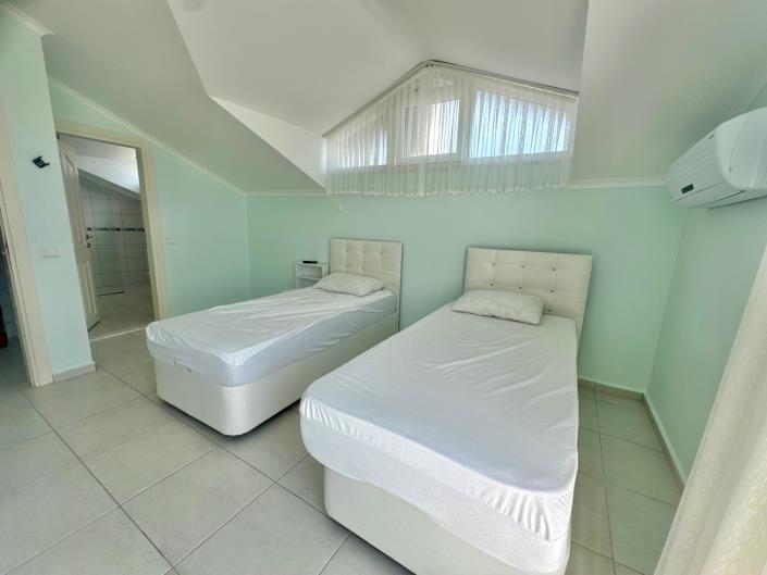 Image No.26-4 Bed Villa for sale