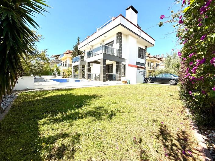 Image No.3-5 Bed Villa for sale