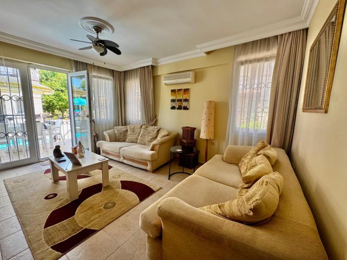 Image No.8-3 Bed Semi-Detached for sale