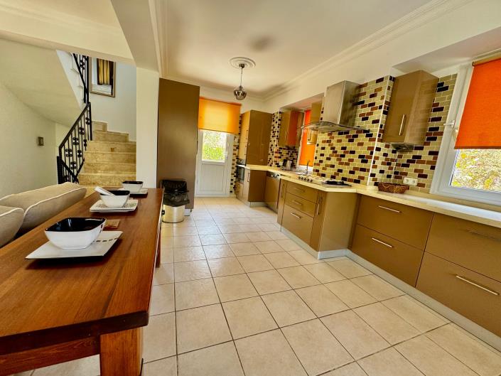 Image No.6-4 Bed Villa for sale