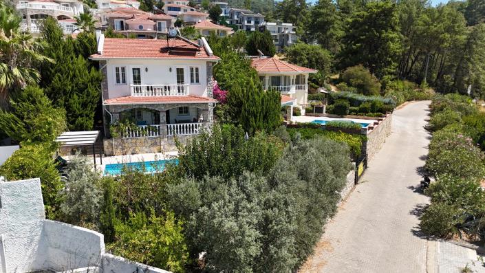 Image No.2-Villa de 3 chambres à vendre à Uzumlu