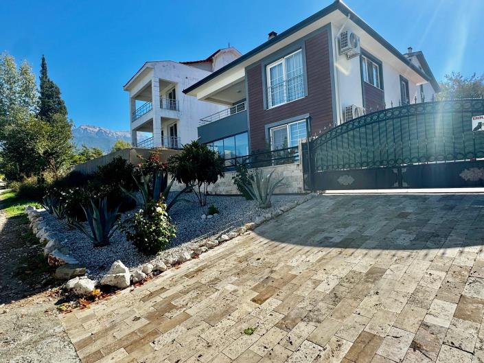 Image No.29-4 Bed Villa for sale