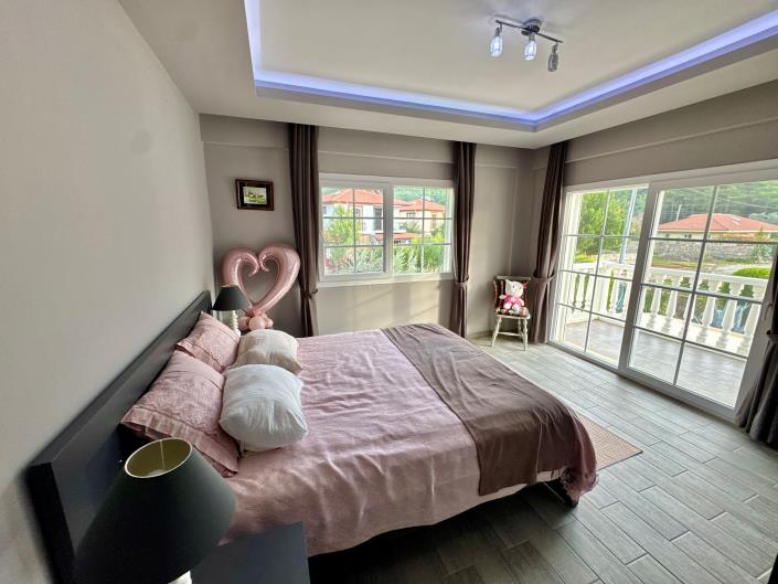 Image No.22-4 Bed Villa for sale