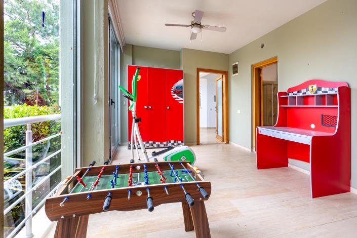 Image No.54-4 Bed Villa for sale