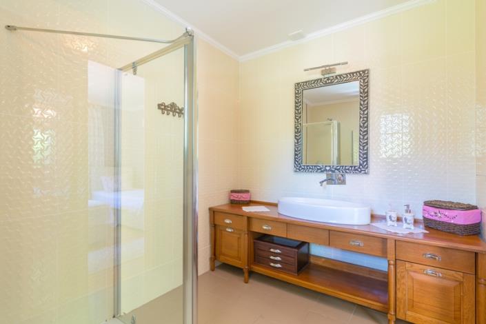 Image No.33-5 Bed Villa for sale