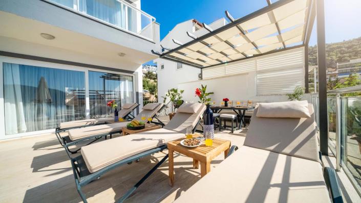 Image No.17-5 Bed Villa for sale