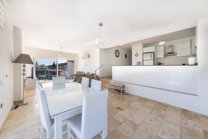 Image No.17-3 Bed Apartment for sale