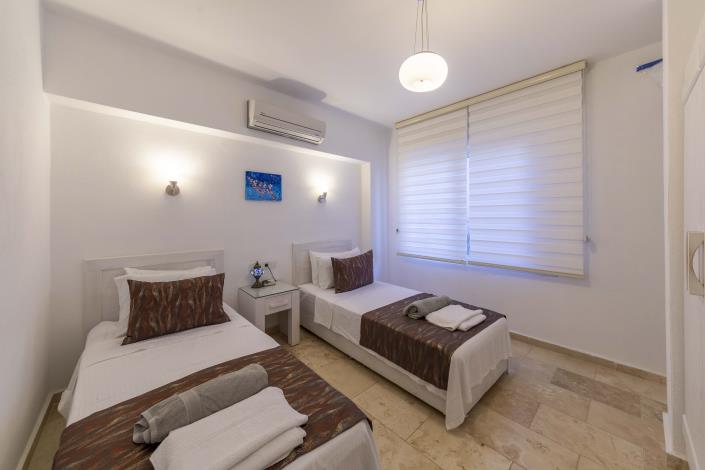 Image No.22-3 Bed Apartment for sale