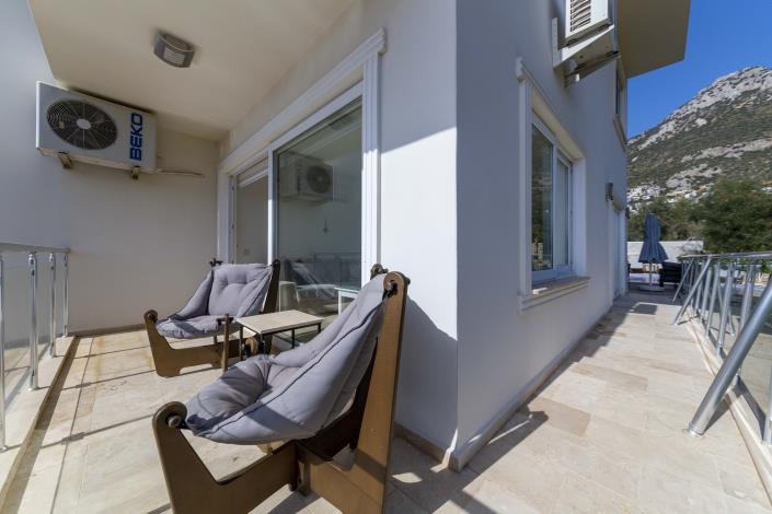 Image No.36-3 Bed Apartment for sale