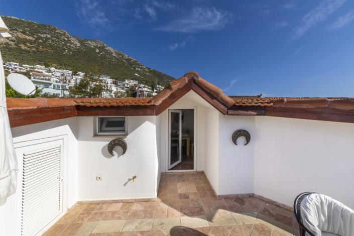 Image No.10-2 Bed Apartment for sale