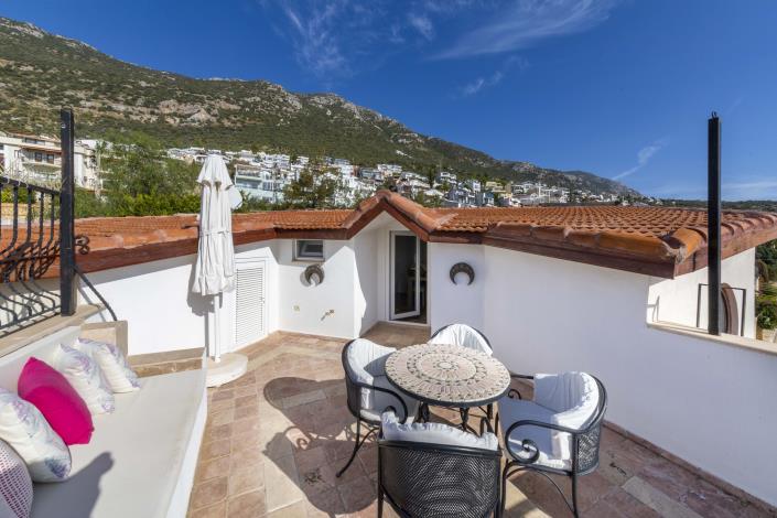 Image No.11-2 Bed Apartment for sale