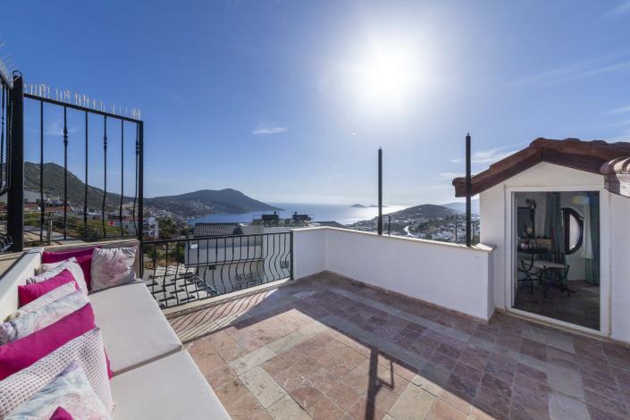 Image No.19-2 Bed Apartment for sale