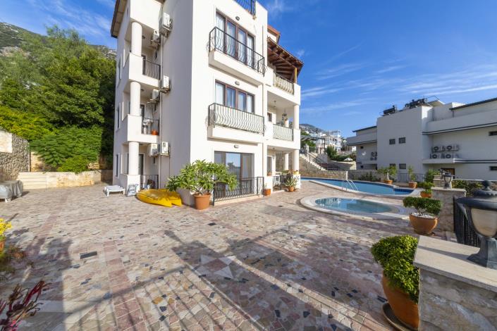 Image No.49-2 Bed Apartment for sale