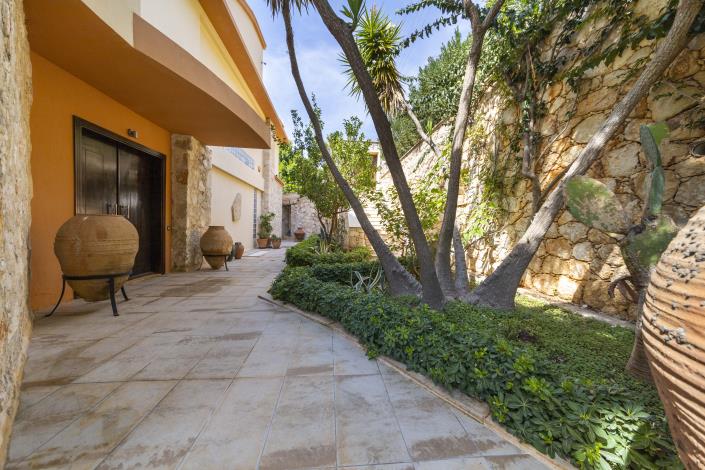 Image No.21-5 Bed Villa for sale