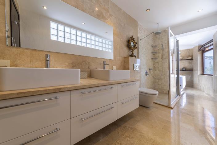 Image No.43-5 Bed Villa for sale