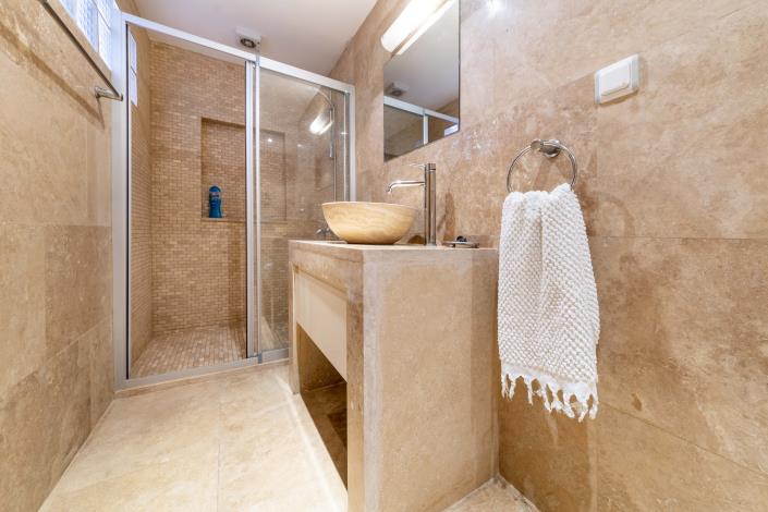 Image No.54-5 Bed Villa for sale