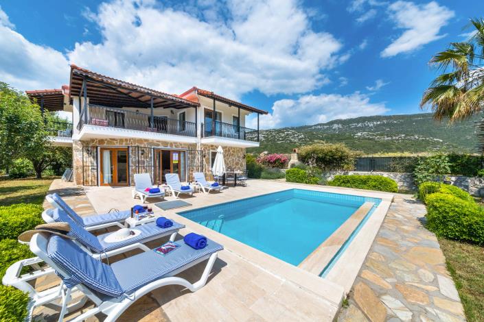 Image No.10-3 Bed Villa for sale