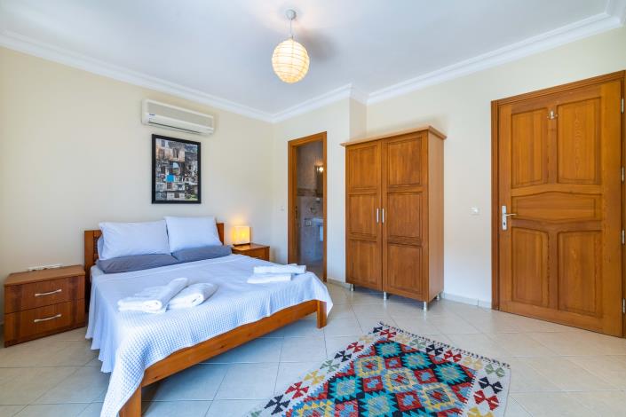 Image No.28-3 Bed Villa for sale