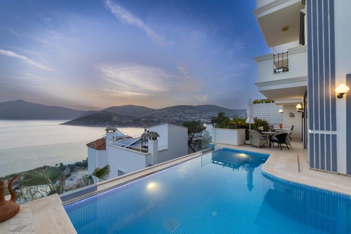 Image No.6-4 Bed Villa for sale