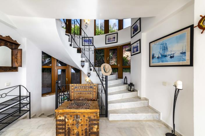 Image No.36-4 Bed Villa for sale