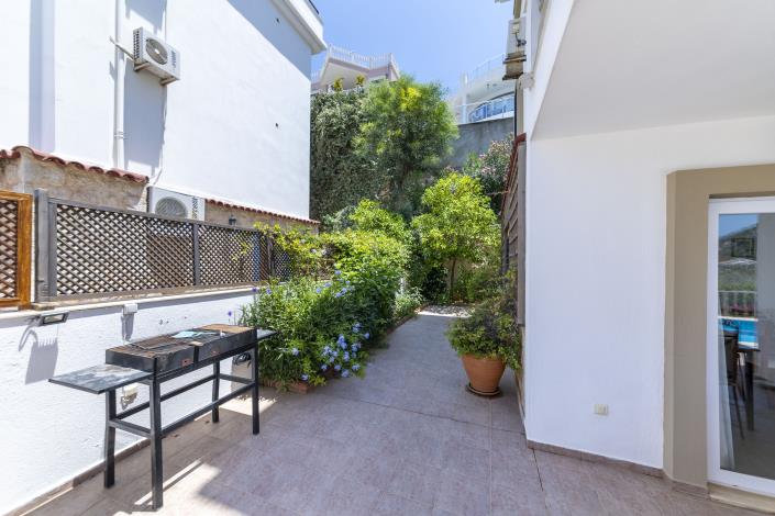 Image No.17-4 Bed Villa for sale