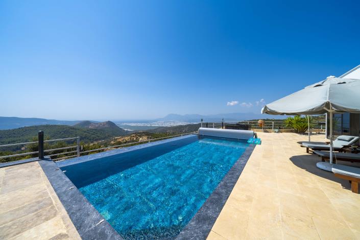 Image No.4-4 Bed Villa for sale