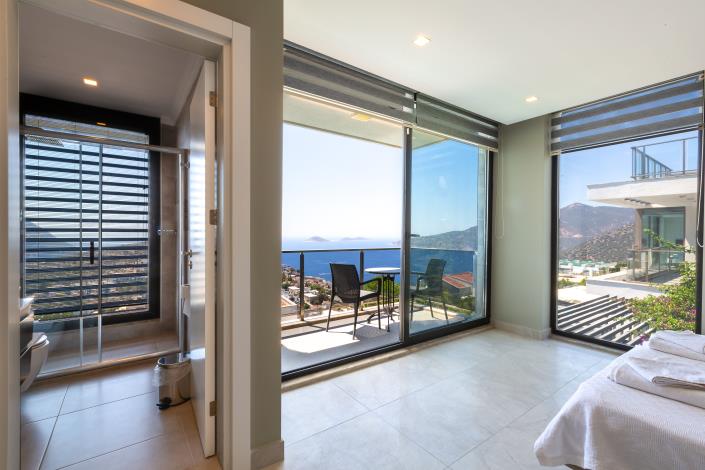 Image No.34-5 Bed Villa for sale