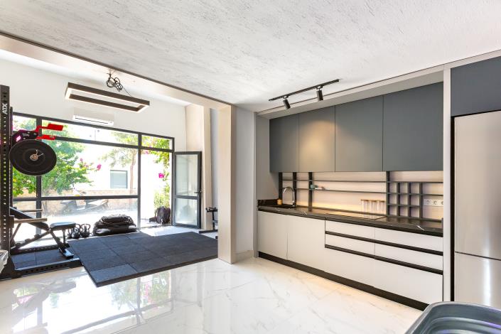 Image No.55-5 Bed Villa for sale