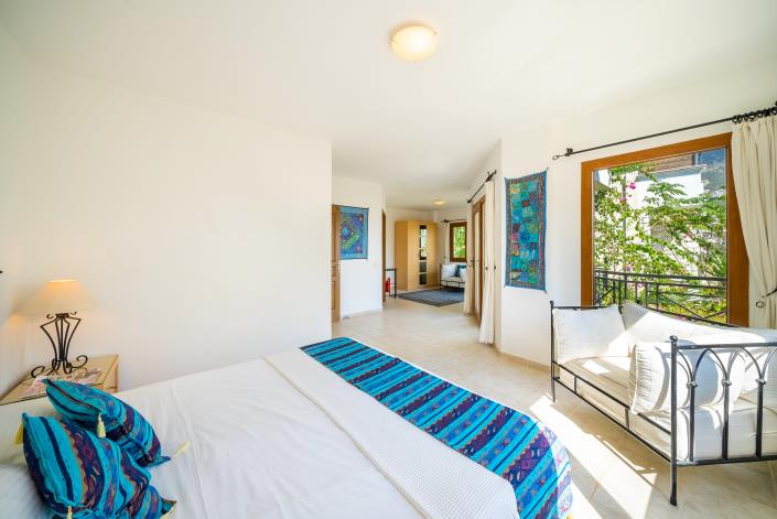 Image No.33-4 Bed Villa for sale