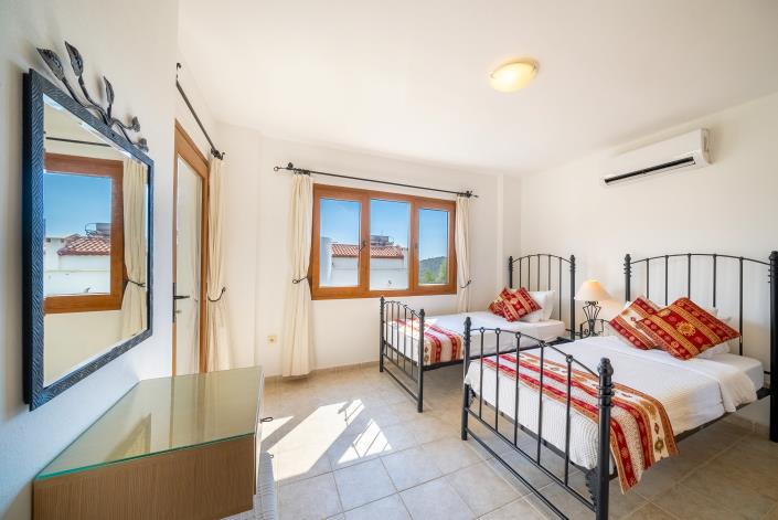 Image No.42-4 Bed Villa for sale