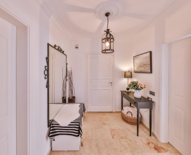 Image No.10-5 Bed Villa for sale