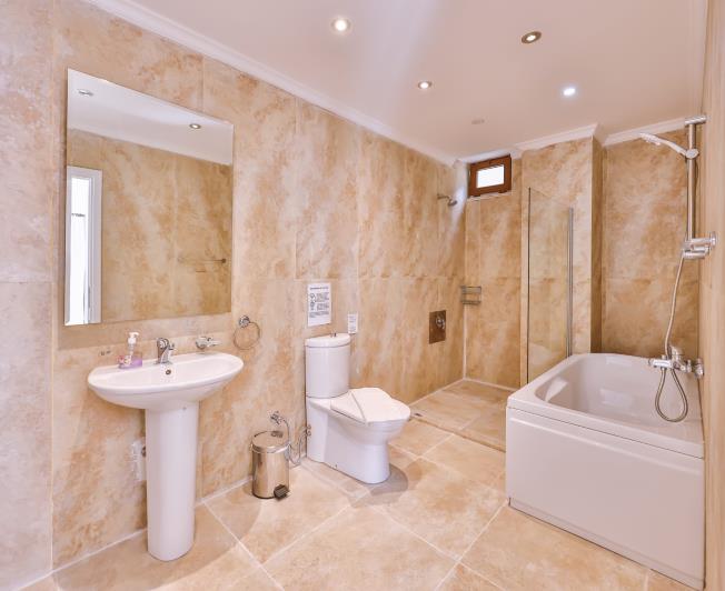 Image No.33-5 Bed Villa for sale