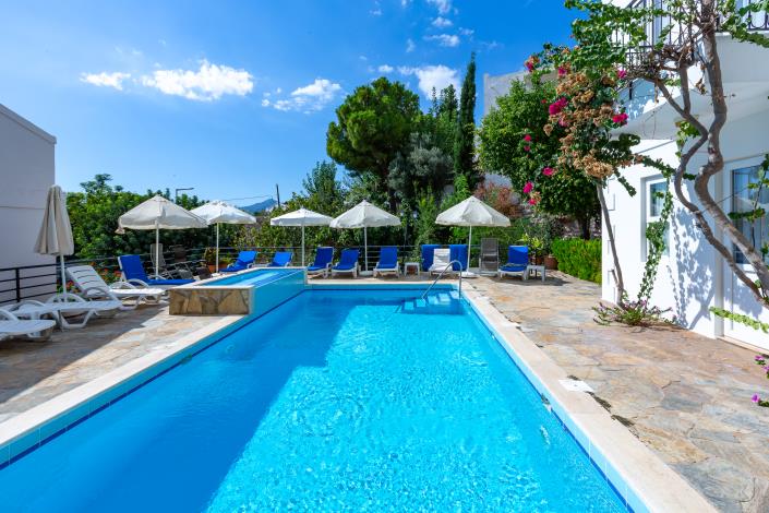 Image No.2-4 Bed Villa for sale