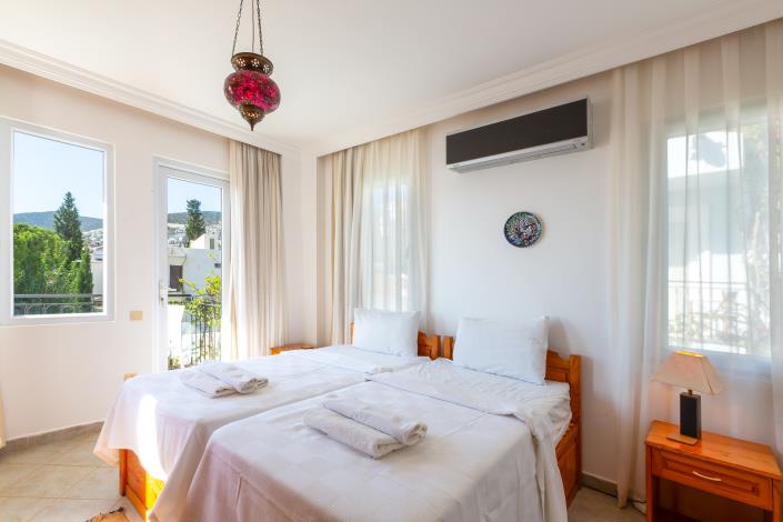 Image No.44-4 Bed Villa for sale