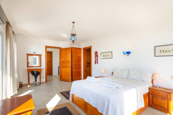 Image No.36-4 Bed Villa for sale