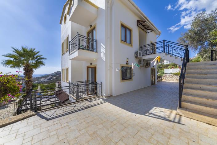 Image No.23-3 Bed Apartment for sale