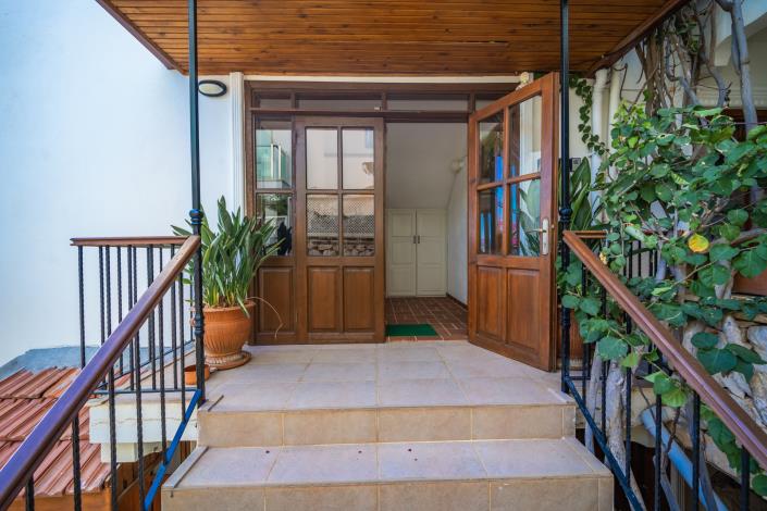 Image No.20-2 Bed Apartment for sale