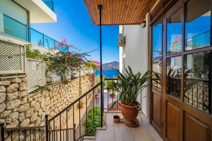 Image No.21-2 Bed Apartment for sale