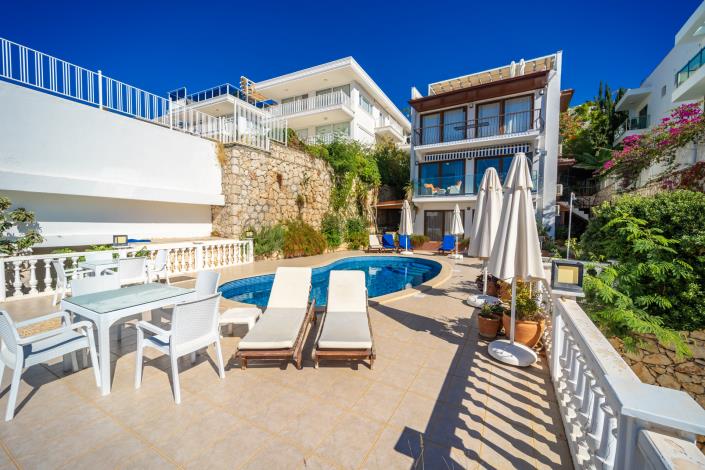 Image No.8-2 Bed Apartment for sale