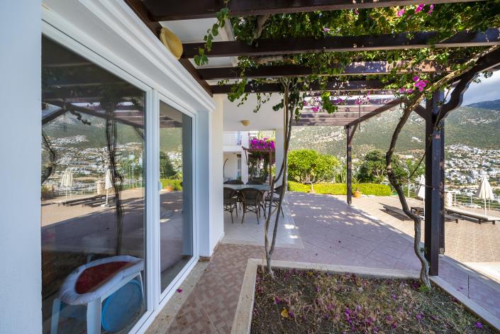 Image No.19-2 Bed Apartment for sale