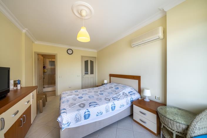 Image No.33-2 Bed Apartment for sale