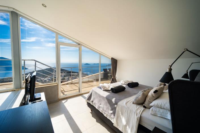 Image No.21-3 Bed Villa for sale