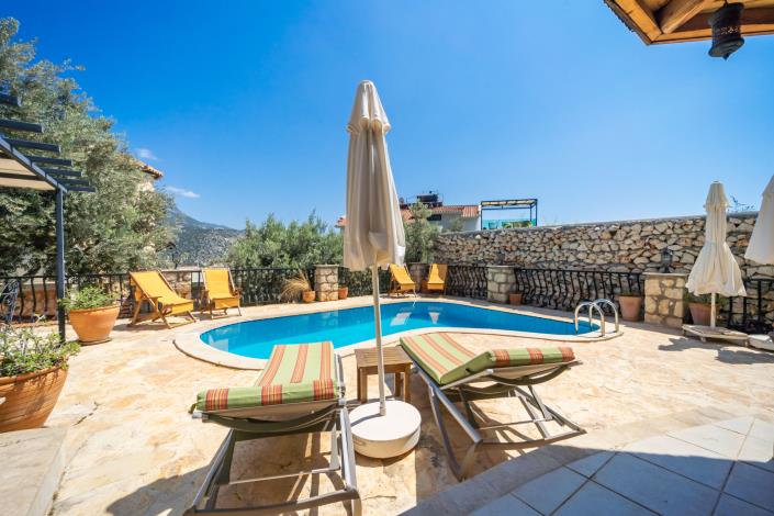 Image No.2-4 Bed Villa for sale