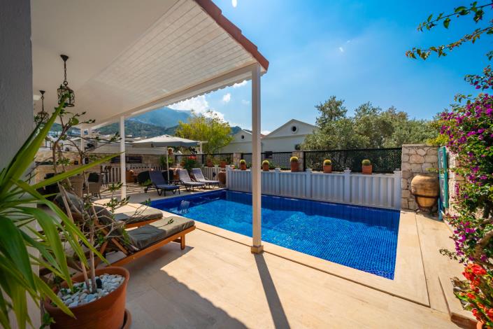 Image No.10-5 Bed Villa for sale