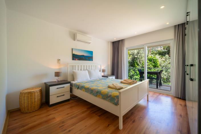 Image No.37-5 Bed Villa for sale